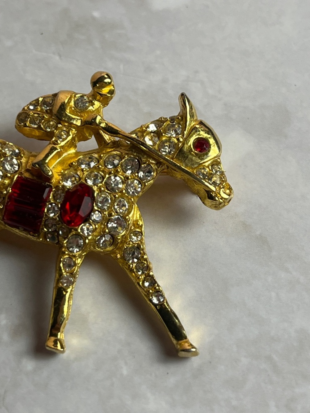 Gold-tone Horse & Jockey with Red Crystals & Rhinestones Brooch - Picture 12 of 13